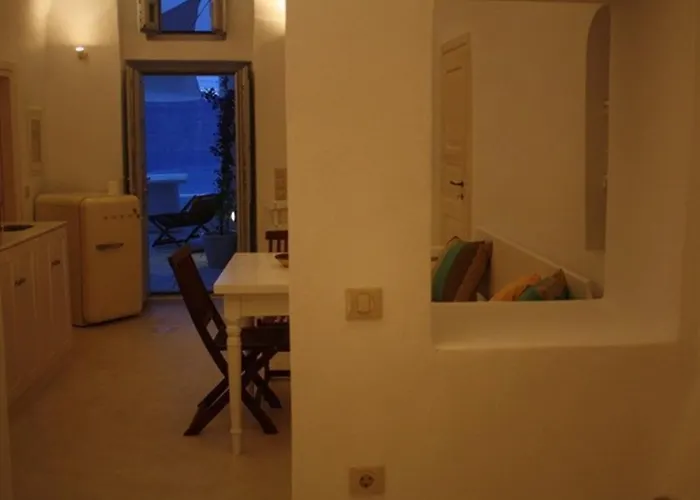 Elegant Santorini House 1 Bedroom Caldera View-outdoor Hot Thólos