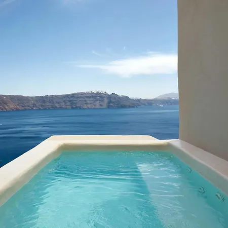 Villa Serendipity Oia Santorini Caldera Views Hot Tub 2 Bedrooms *